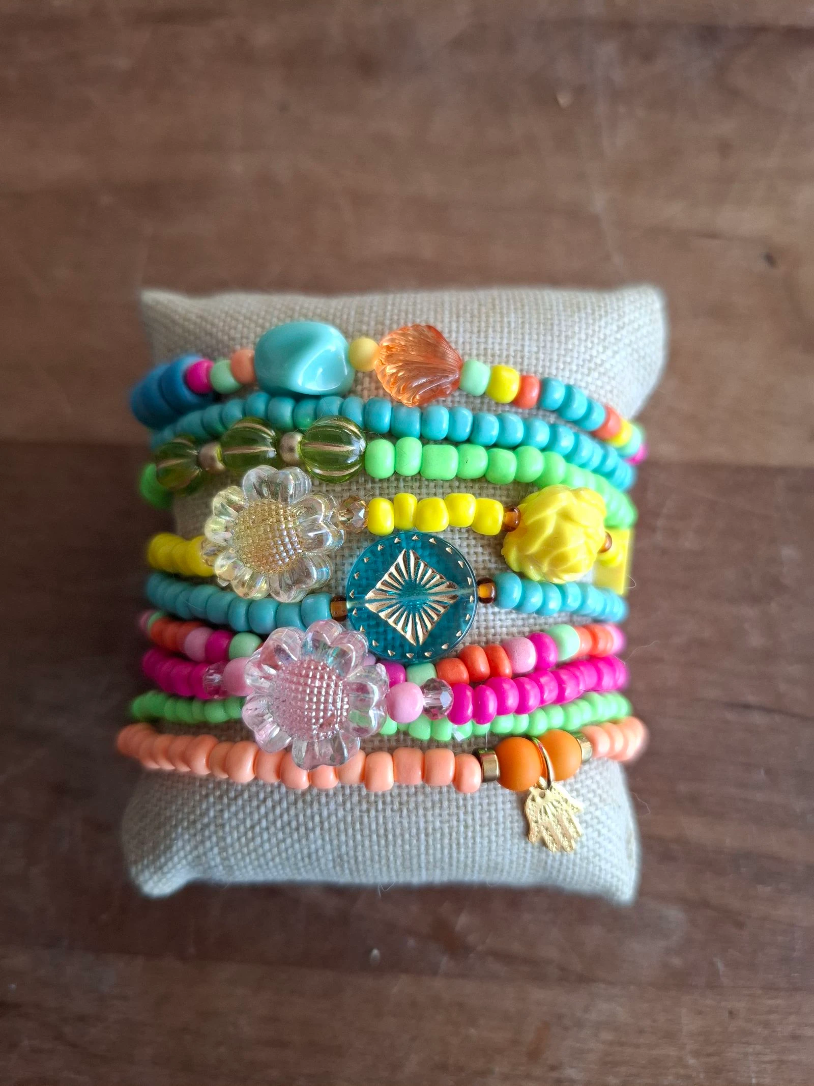 Vrolijke armbandenset